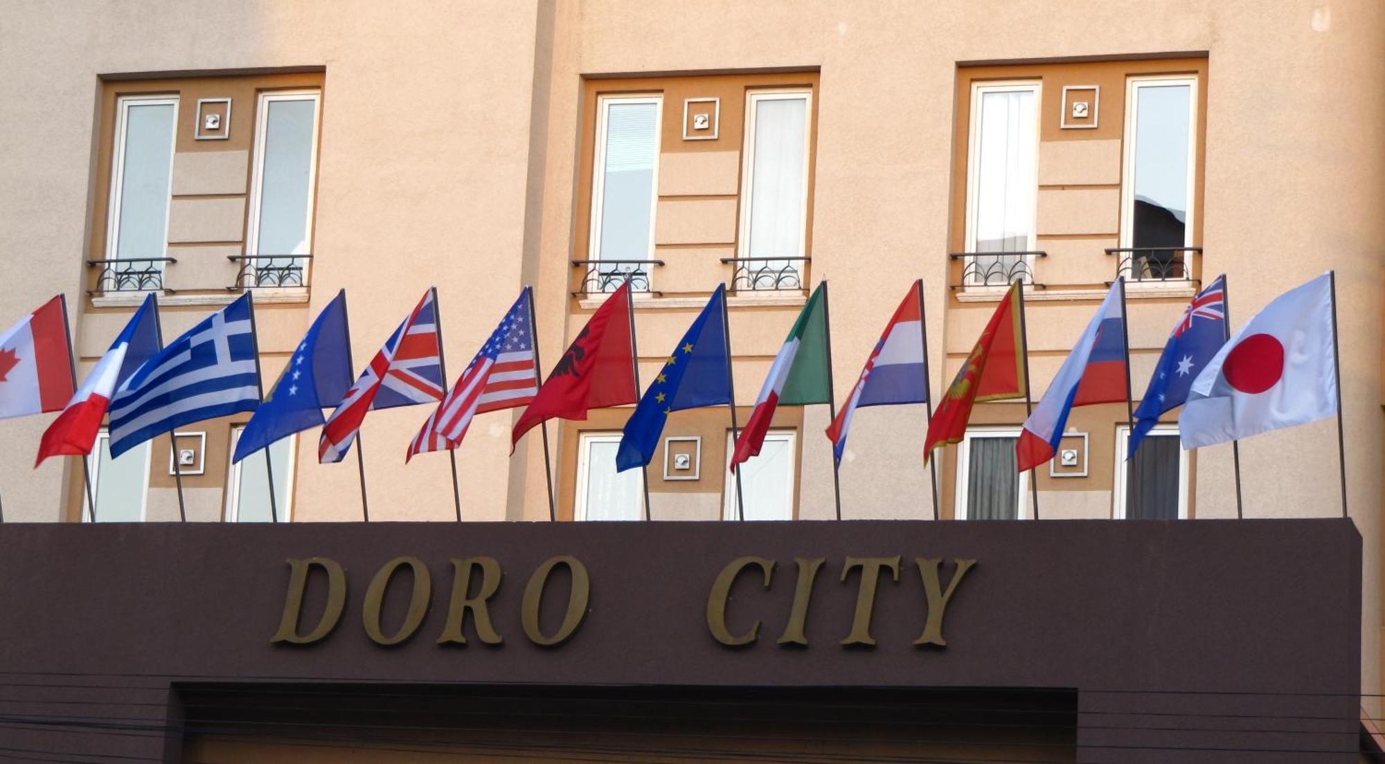 Hotel Doro City Тирана Экстерьер фото