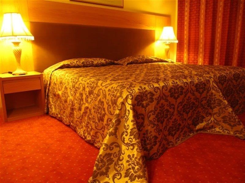 Hotel Doro City Тирана Экстерьер фото