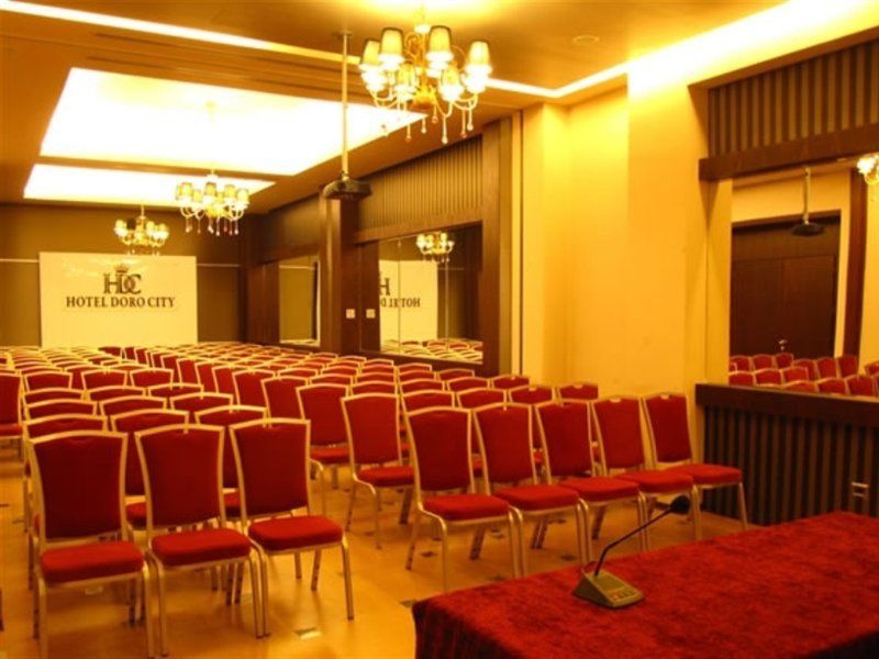 Hotel Doro City Тирана Экстерьер фото